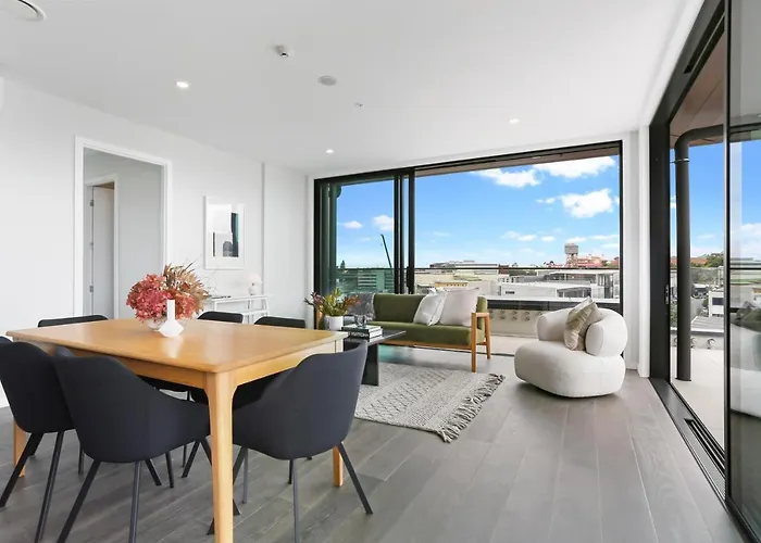 Enfield Sky - Brand New Luxury Penthouse
